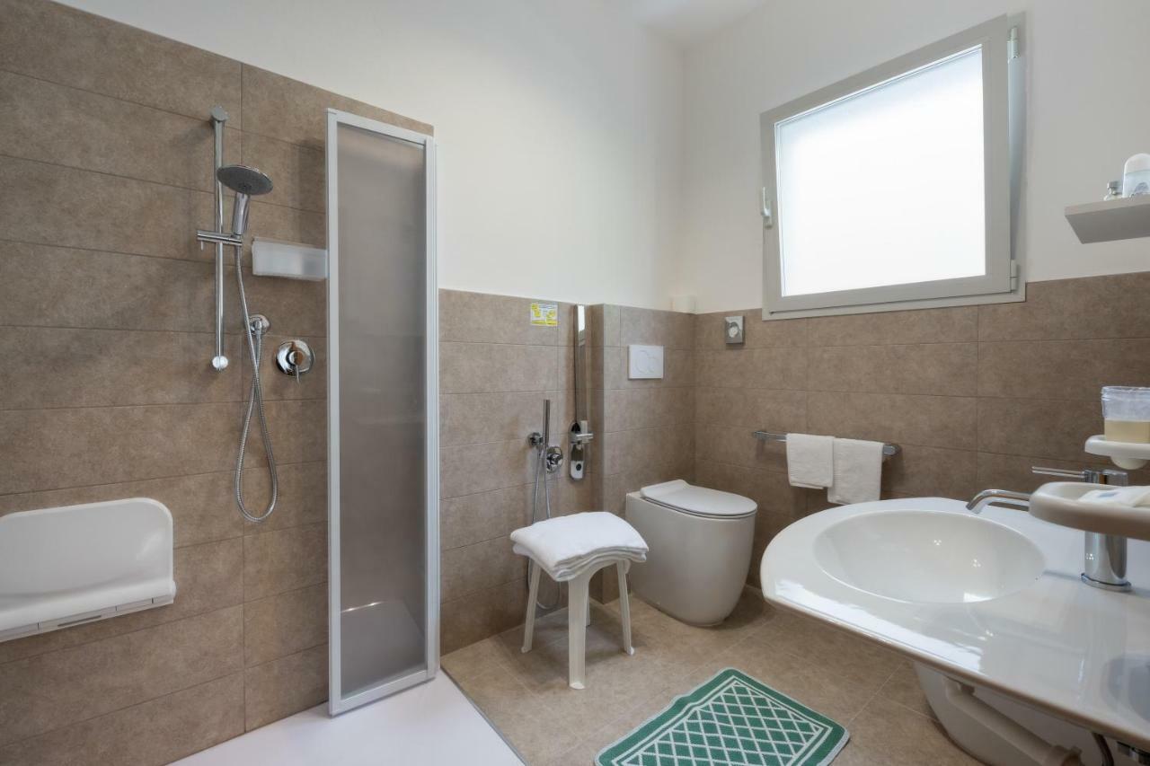 Hotel Fabris Caorle Extérieur photo