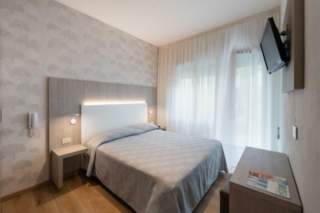Hotel Fabris Caorle Extérieur photo